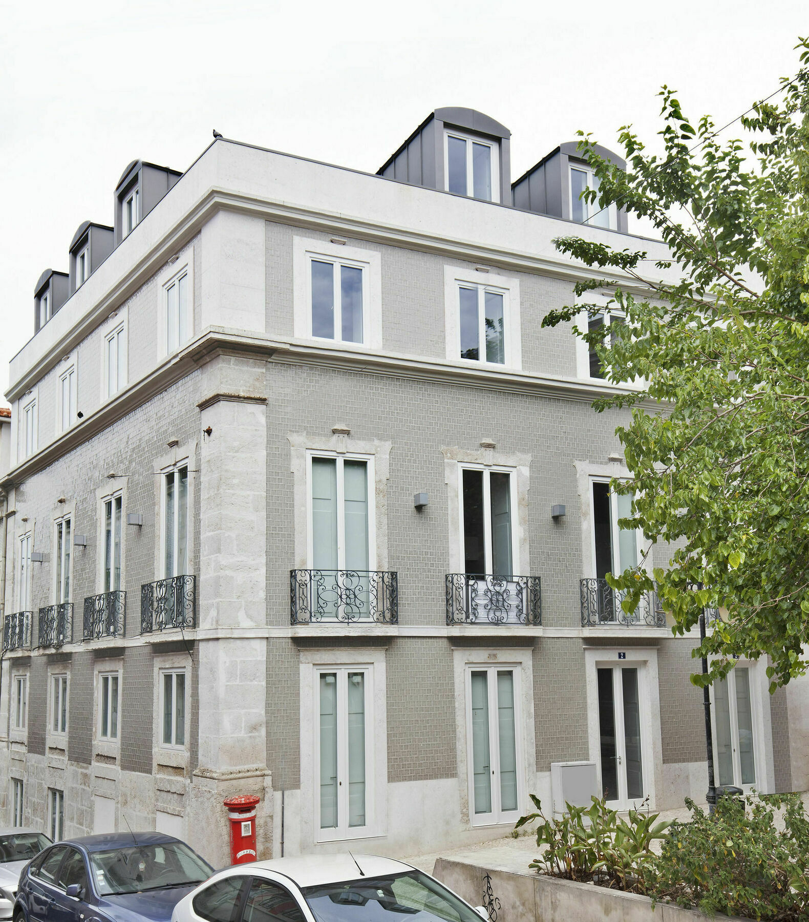 Apartment Five Stars Combro 7